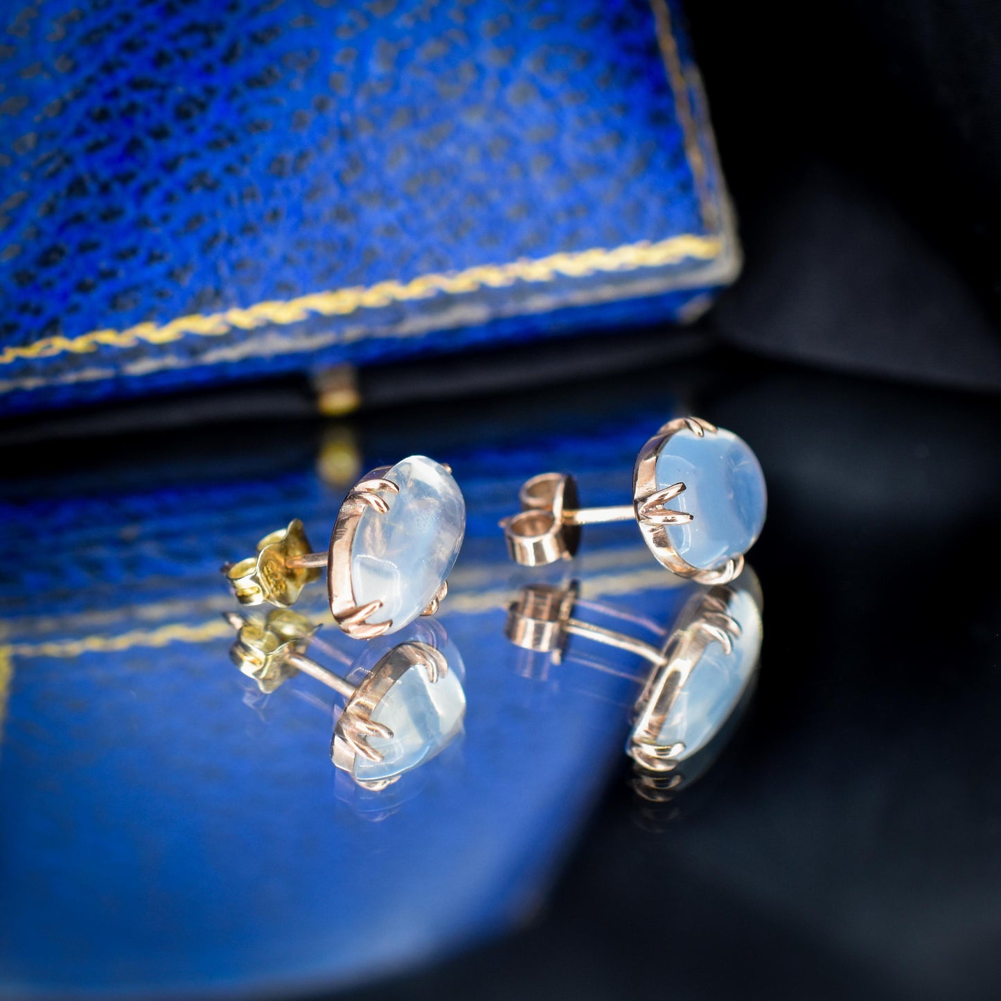 Antique 4.38ct Moonstone Oval 9ct Gold Stud Earrings (Studs)