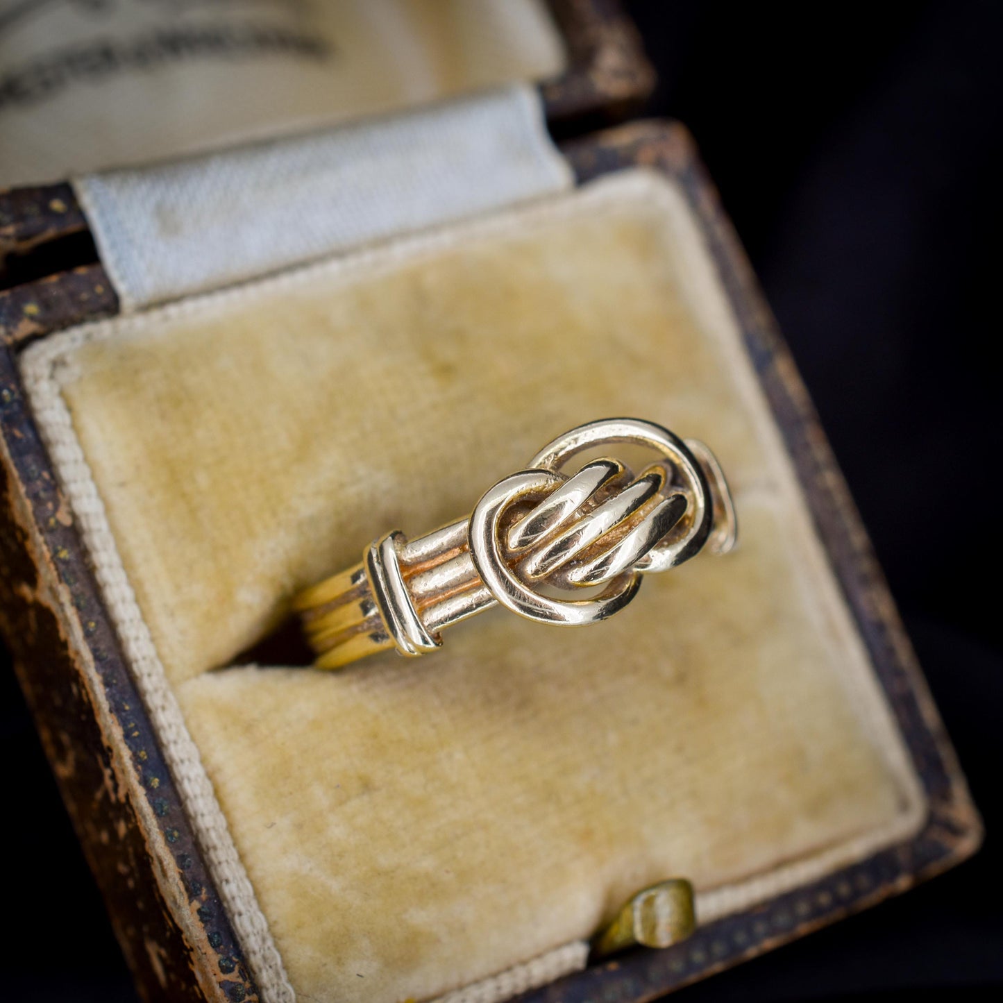 Vintage '1993' Lovers Knot 9ct Gold Ring Band