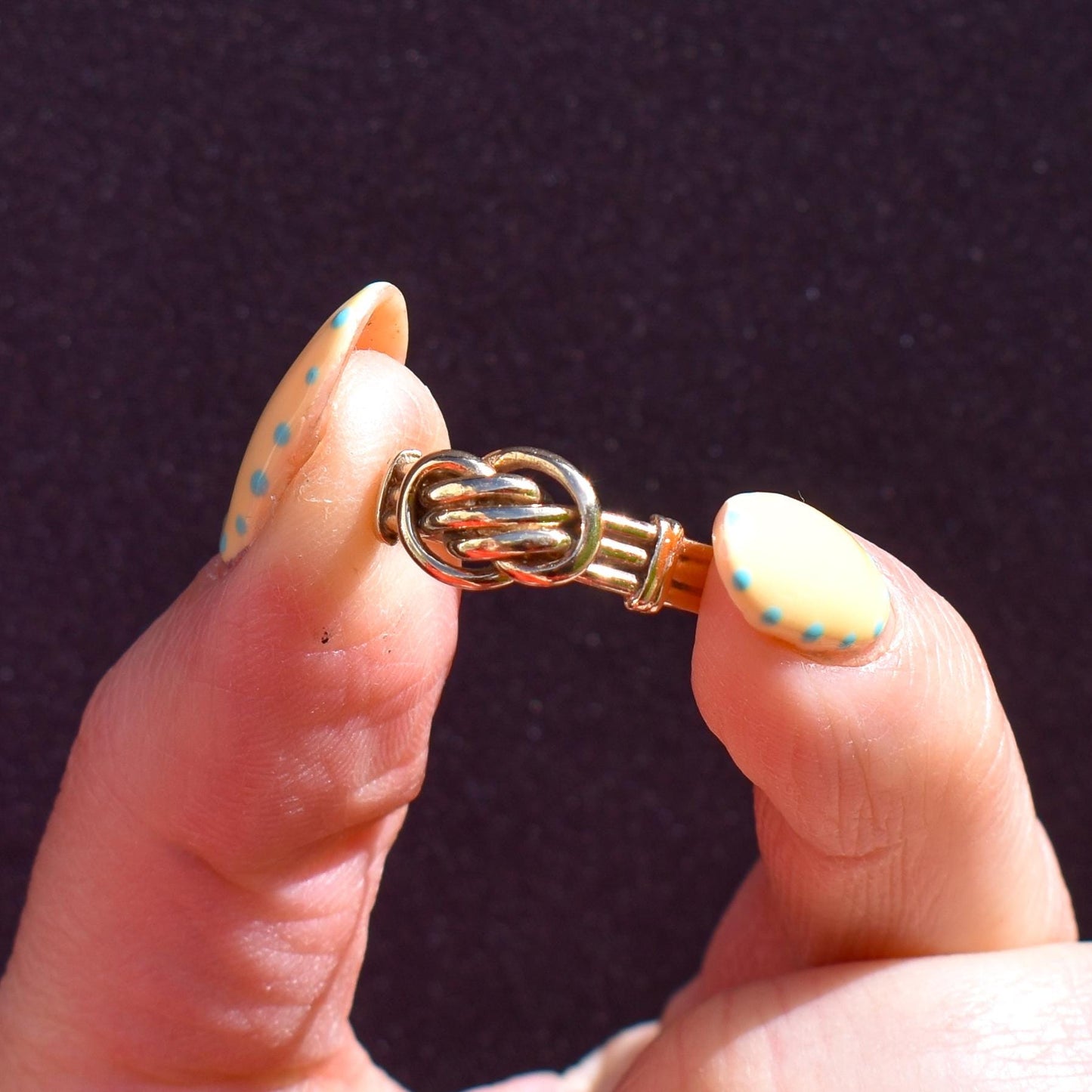 Vintage '1993' Lovers Knot 9ct Gold Ring Band