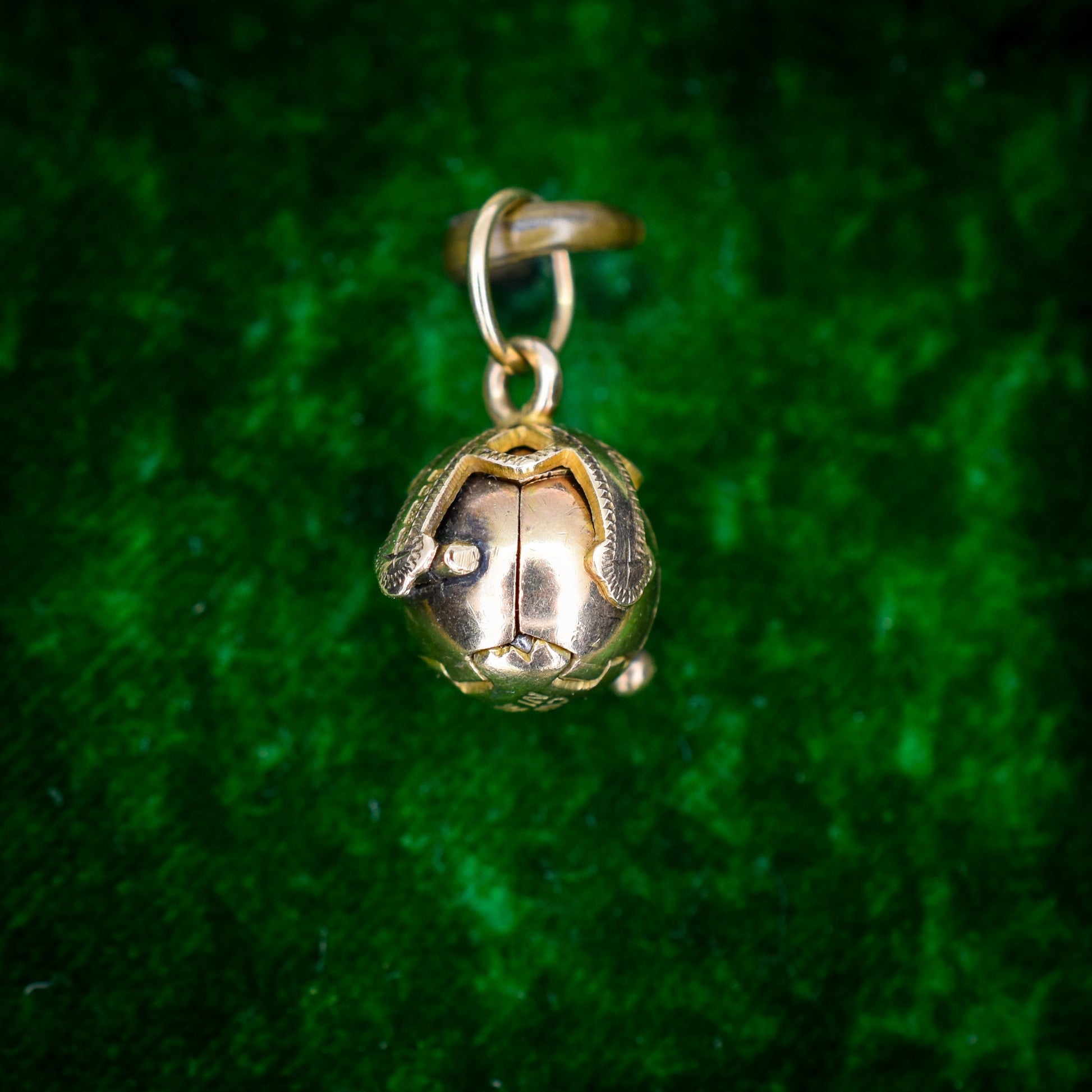 Vintage 9ct Gold Small Tiny Masonic Ball Charm Pendant