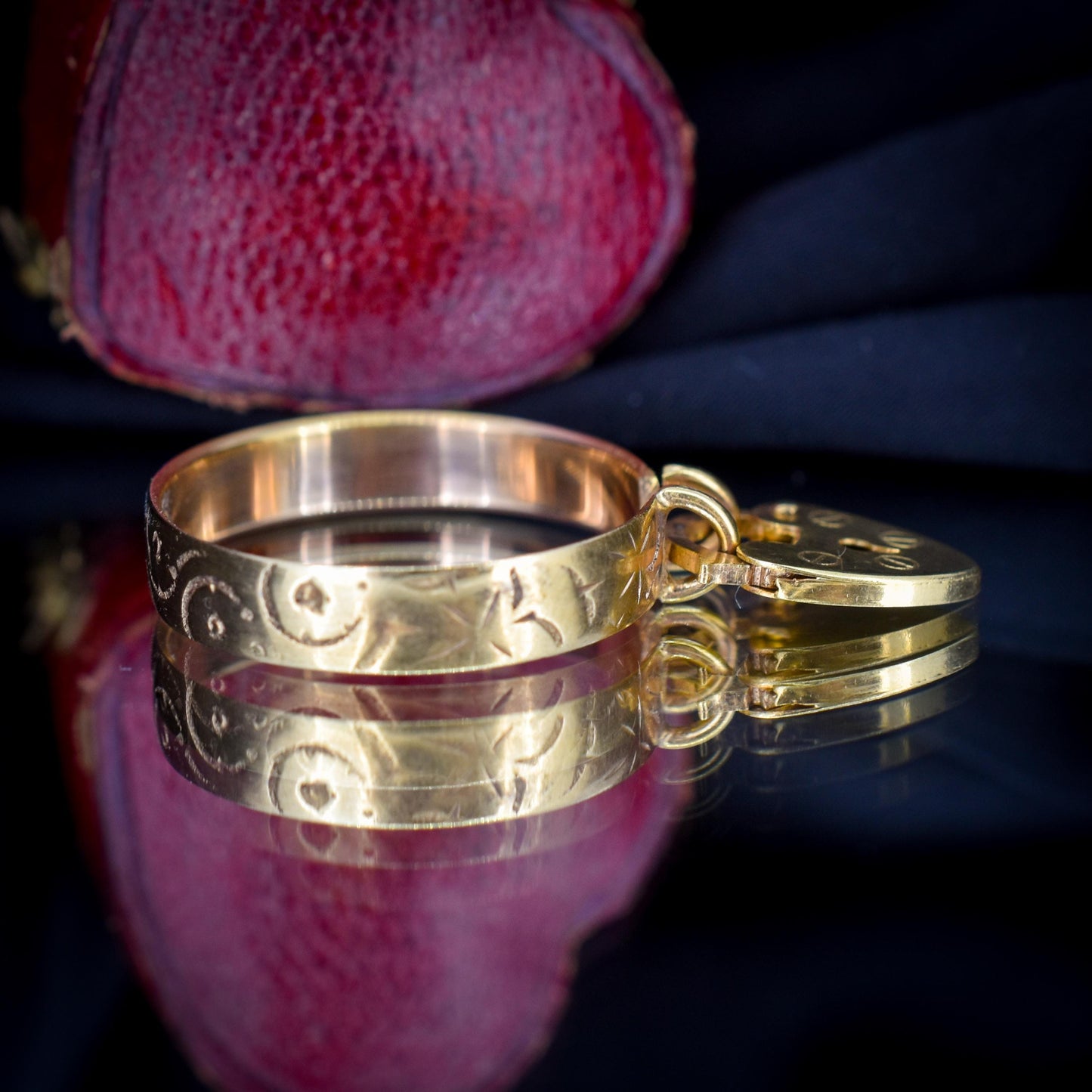 Antique Heart Padlock Drop 9ct Gold Engraved Band Ring | B'Ham 1916