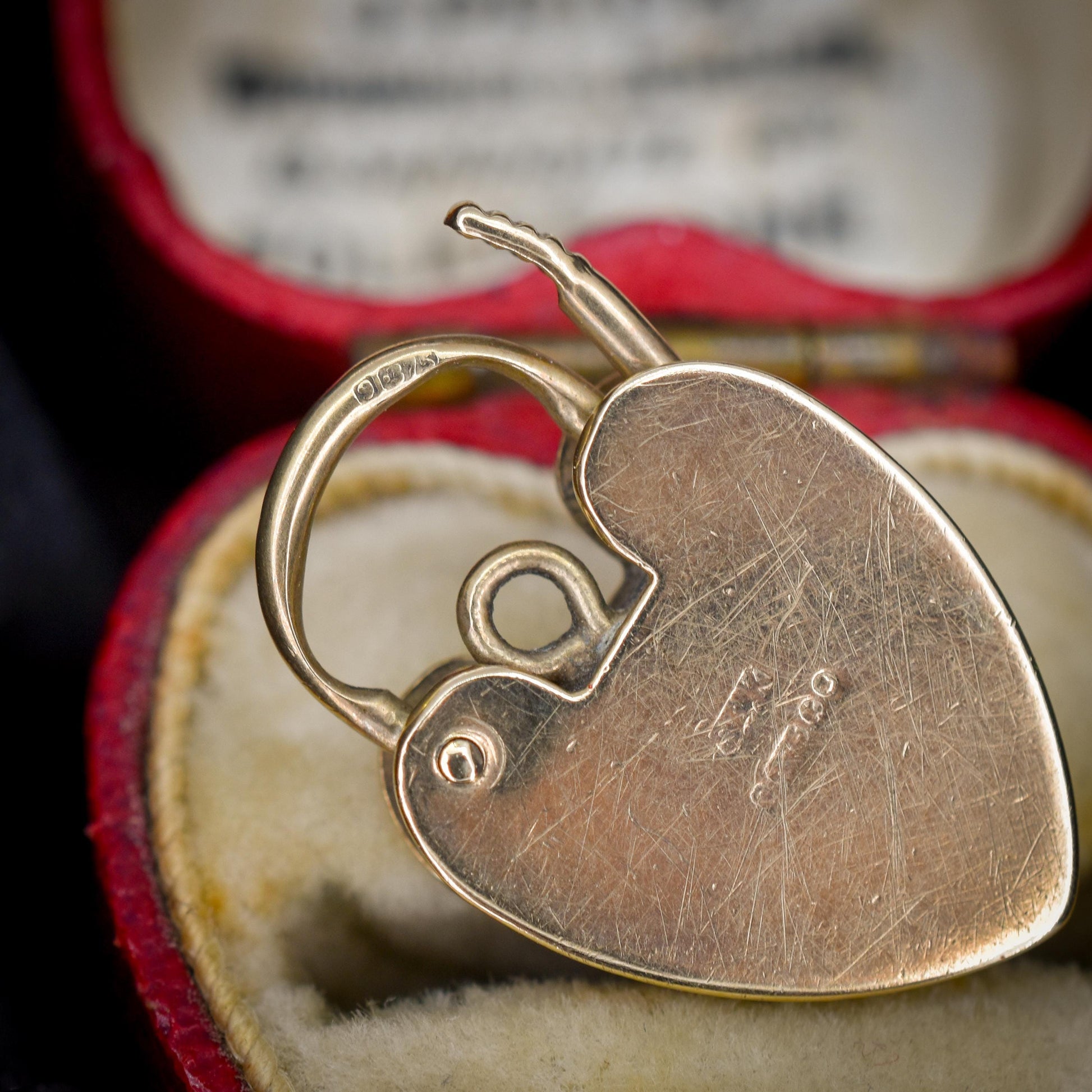 Vintage 9ct Yellow Gold Engraved Heart Padlock Charm Pendant