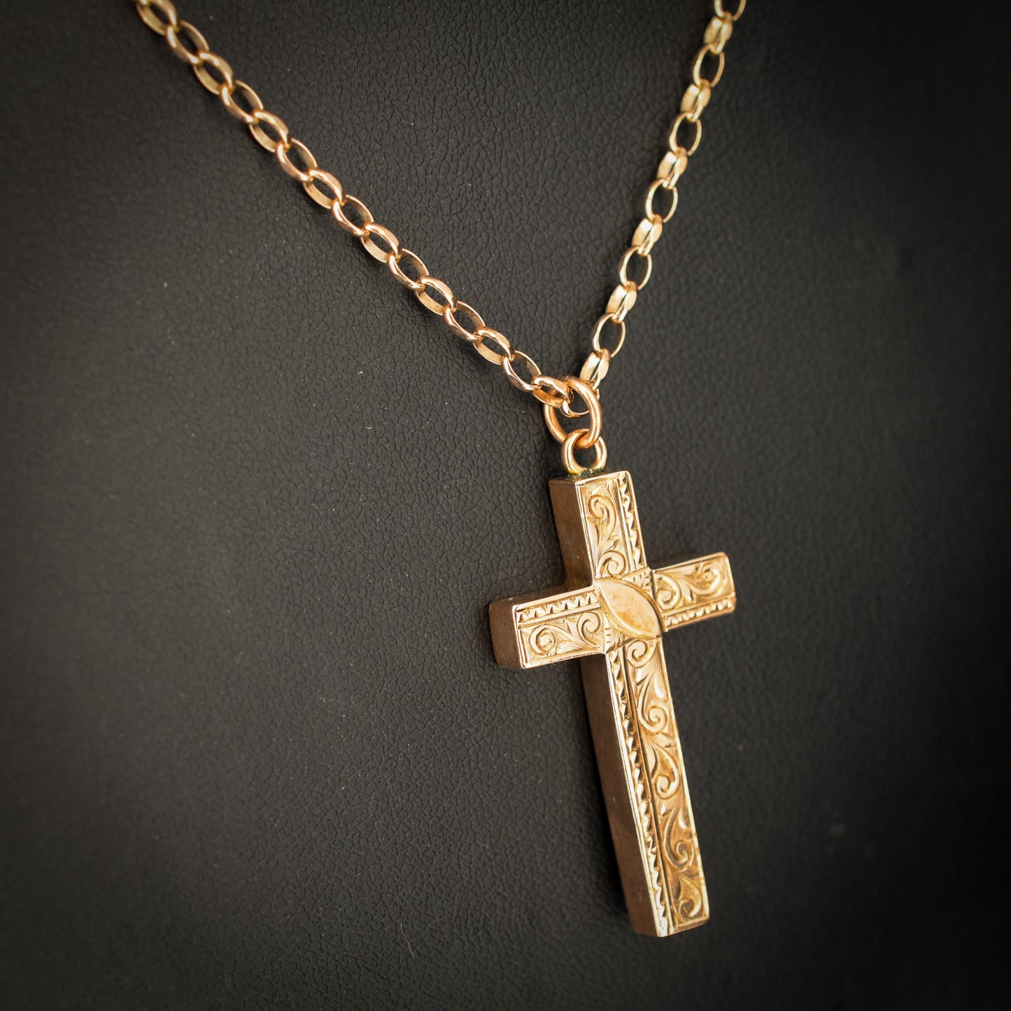 Antique 9ct Gold Engraved Cross Pendant Necklace | 20.5"