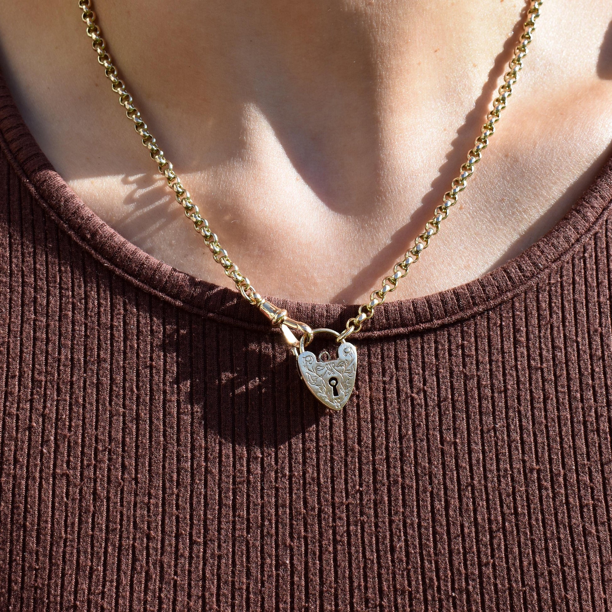 Vintage 9ct Yellow Gold Engraved Fancy Heart Padlock Charm Pendant