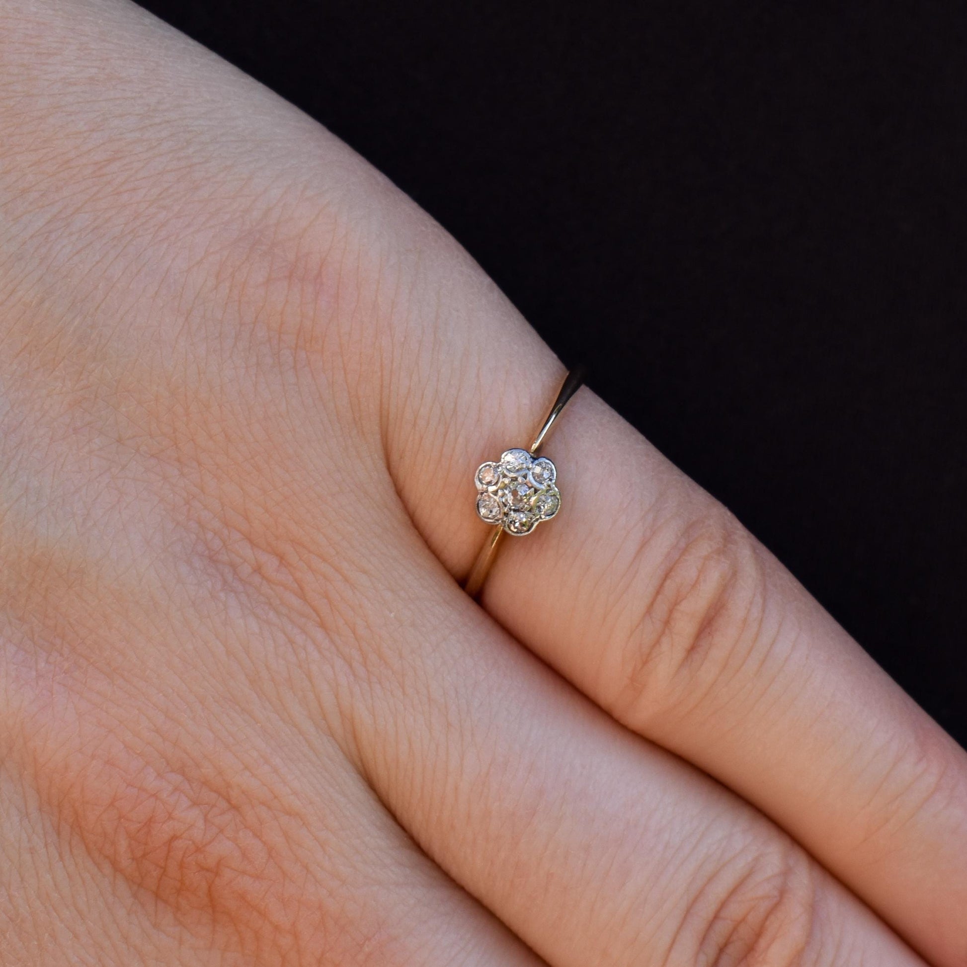 Antique Diamond Cluster Daisy 18ct Gold Ring