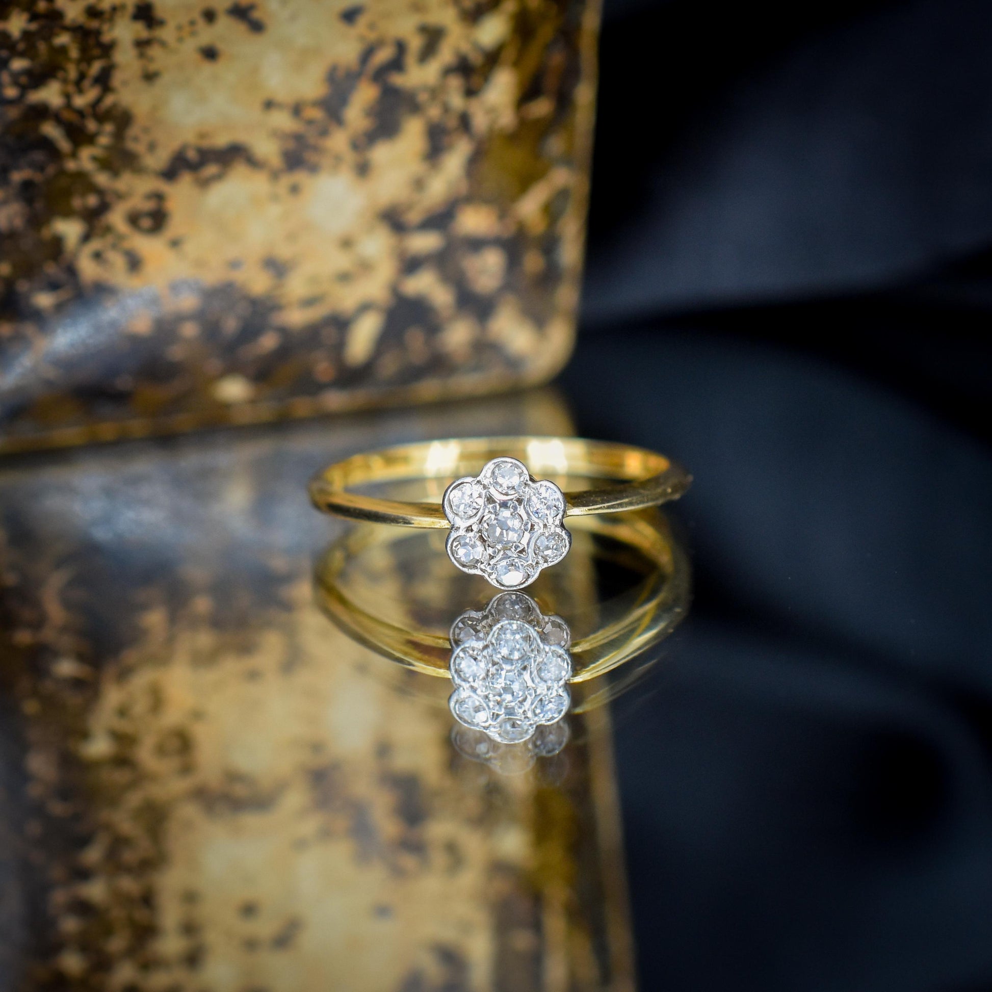 Antique Diamond Cluster Daisy 18ct Gold Ring