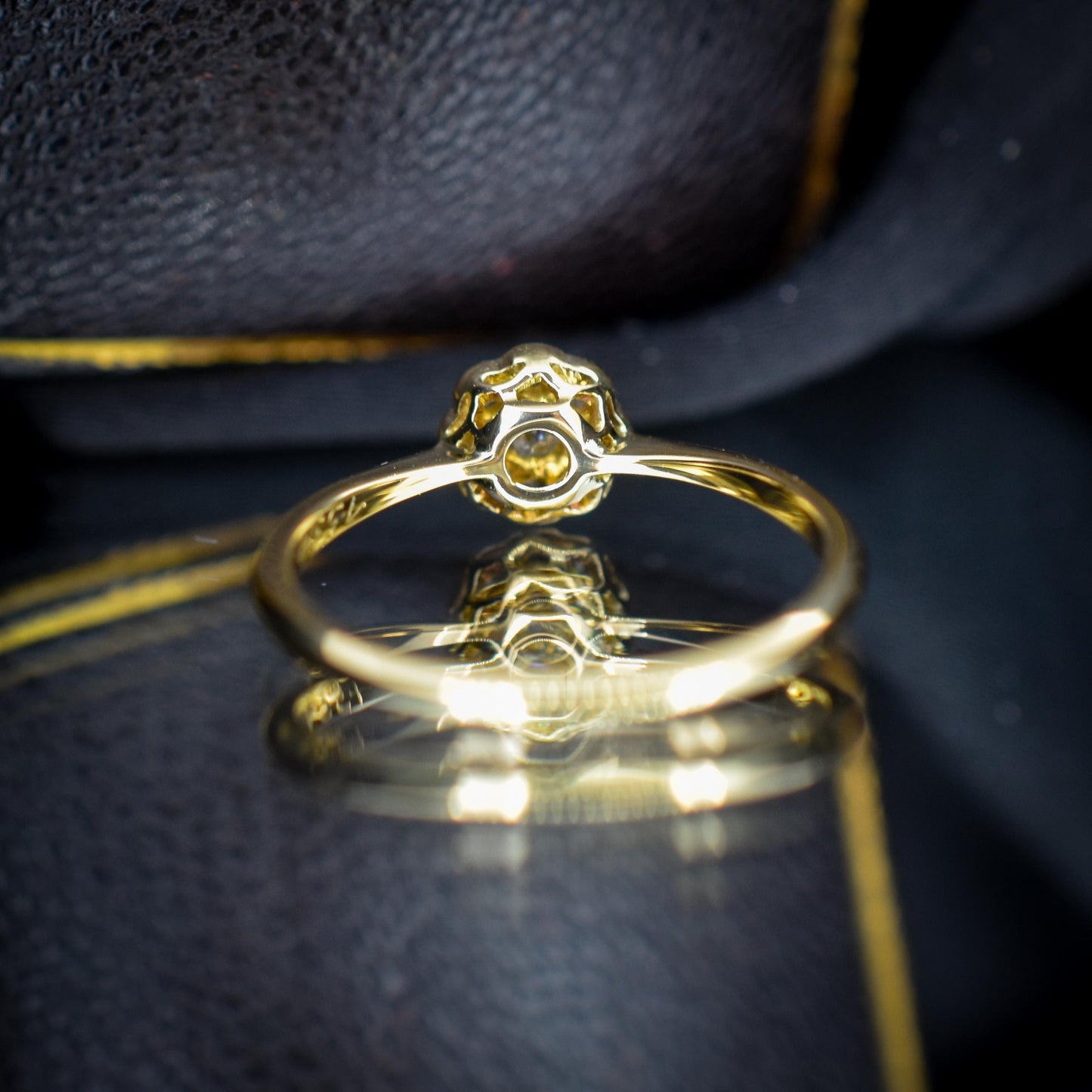 Antique Diamond Cluster Daisy 18ct Gold and Platinum Ring