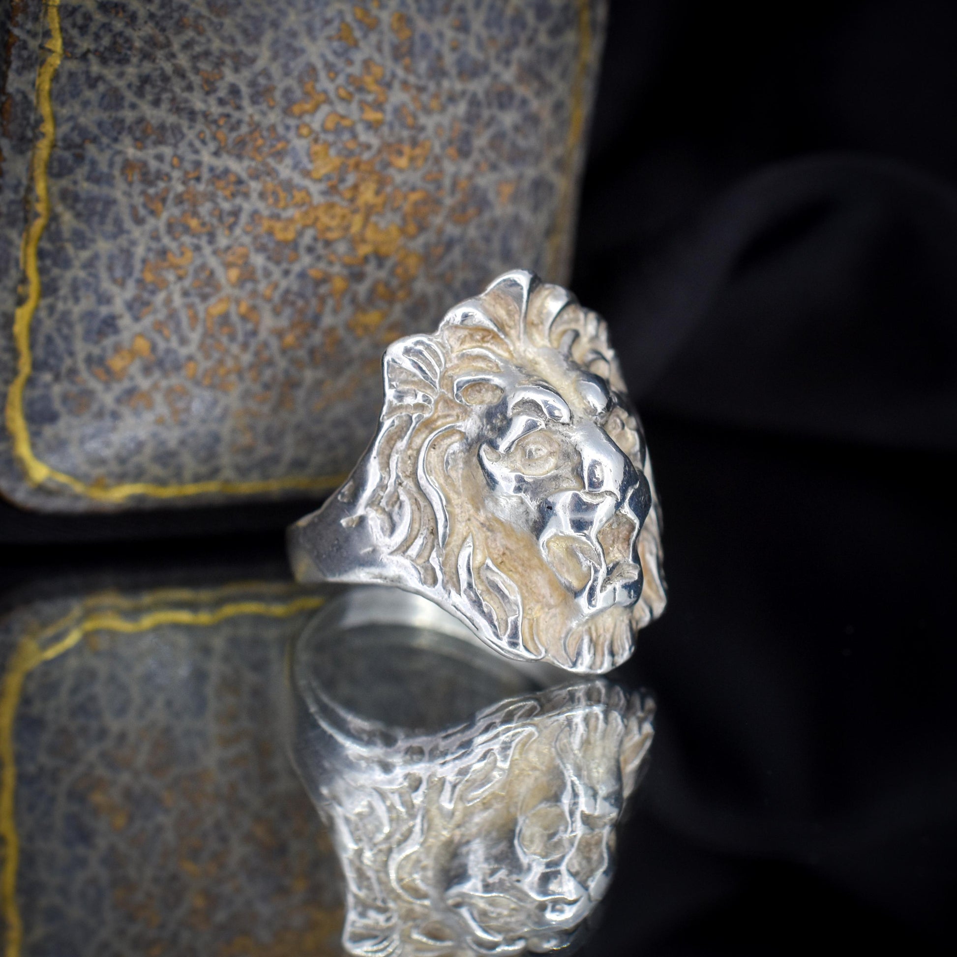 Vintage Lions Head Sterling Silver Signet Ring