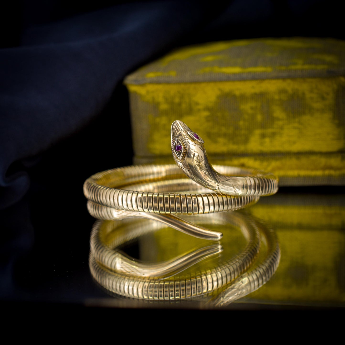 Vintage 9ct Gold Snake Serpent Wrap Around Bangle Bracelet