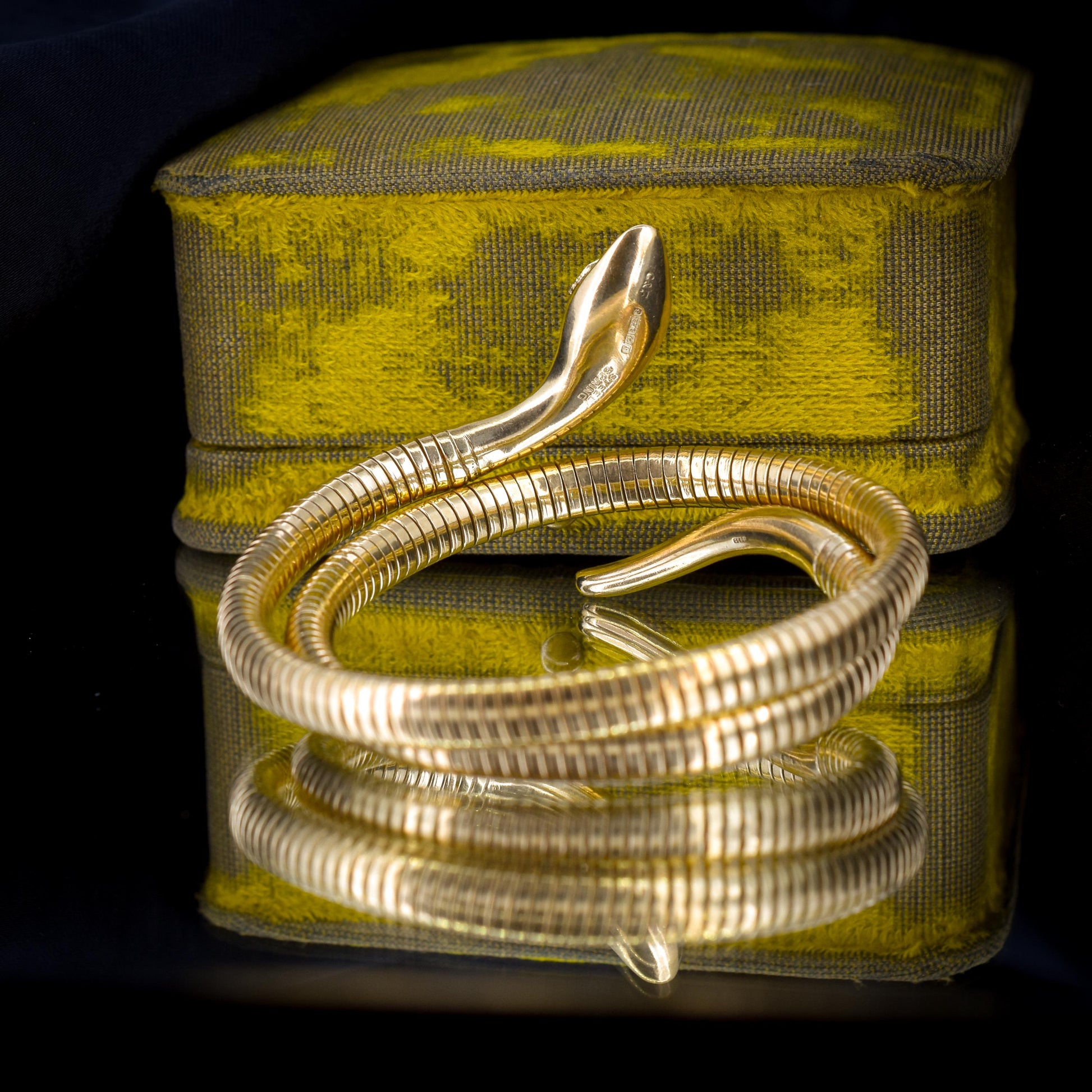 Vintage 9ct Gold Snake Serpent Wrap Around Bangle Bracelet