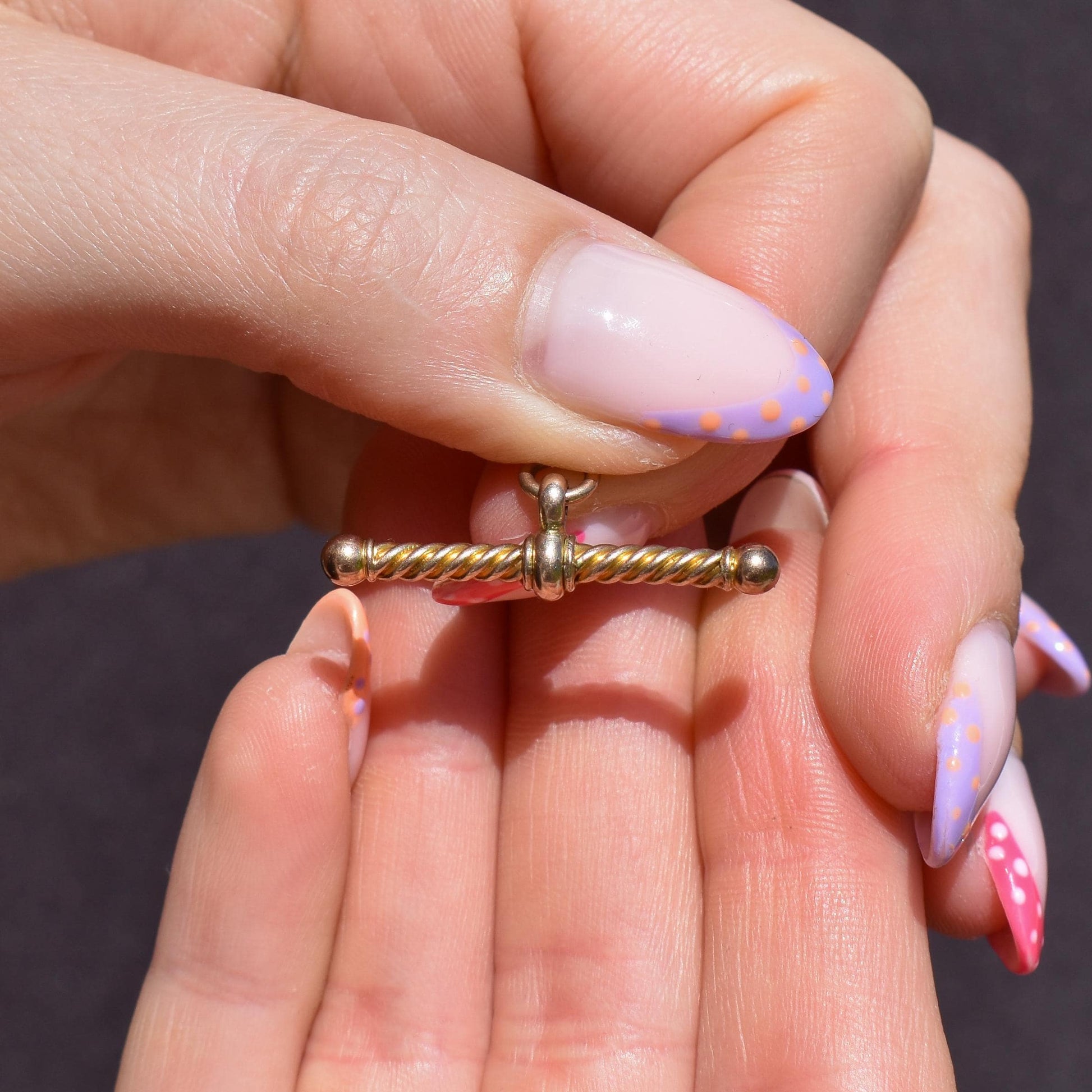 Antique 9ct Gold Fancy Twisted T-Bar Pendant Charm