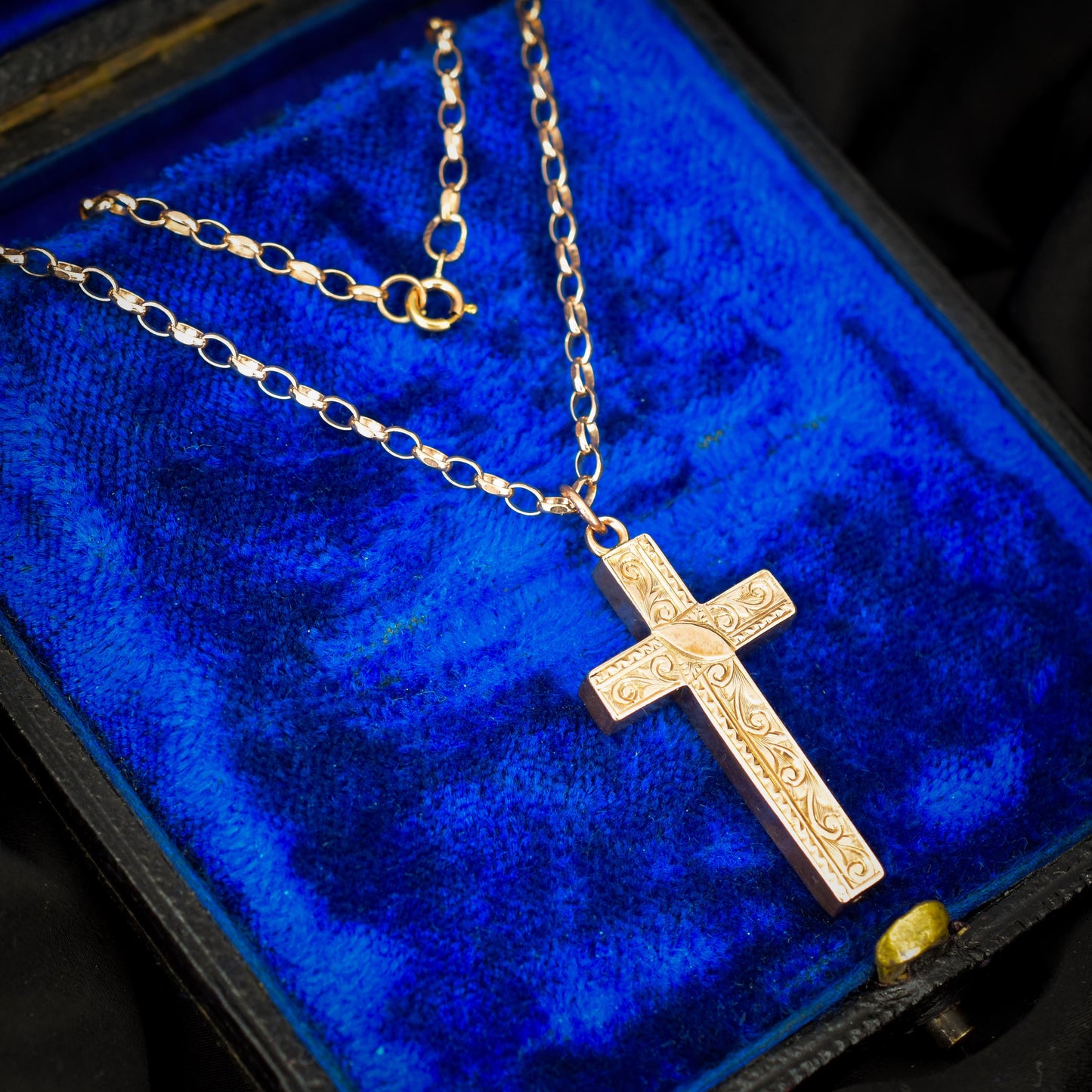Antique 9ct Gold Engraved Cross Pendant Necklace | 20.5"
