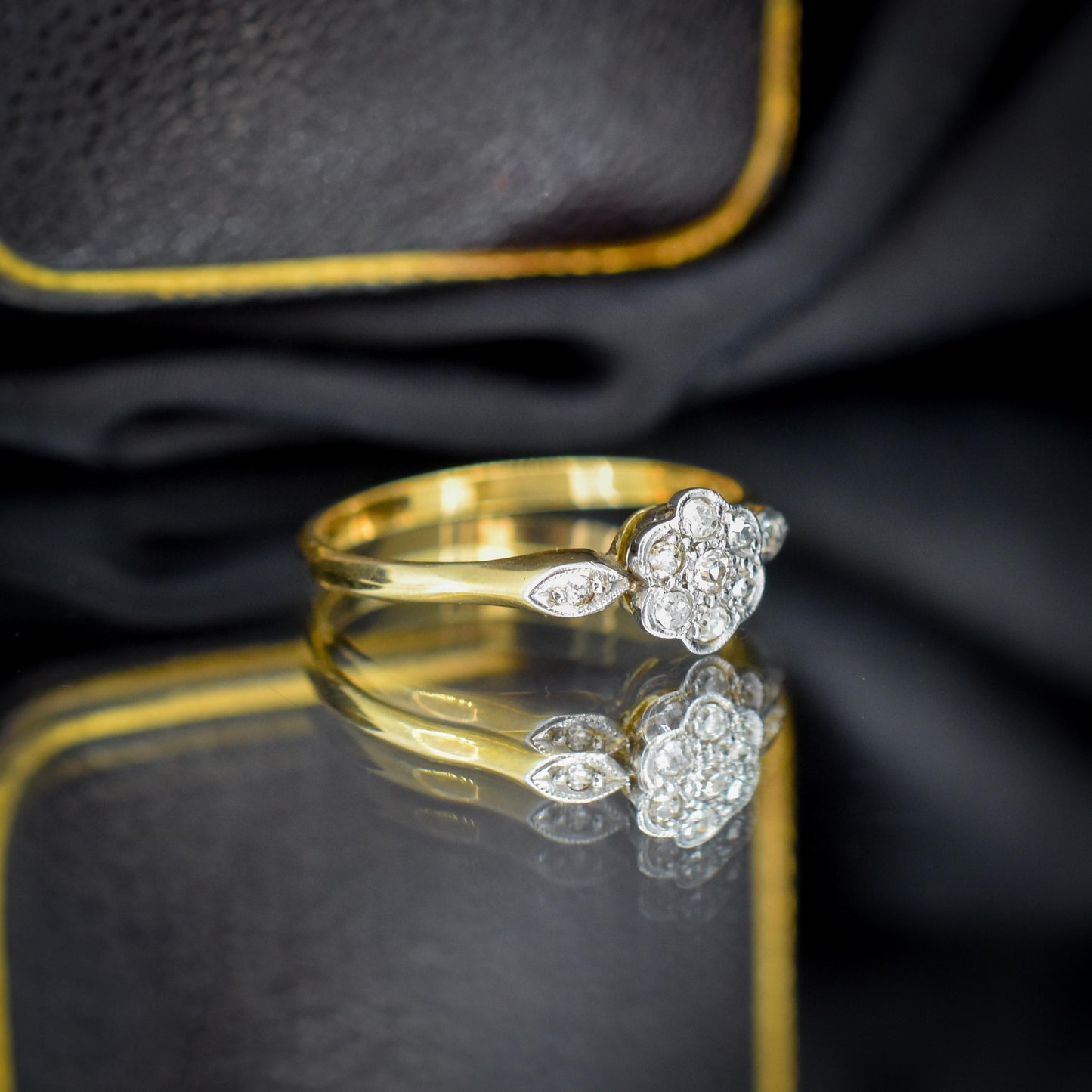 Vintage Diamond Cluster Daisy 18ct Yellow Gold Ring