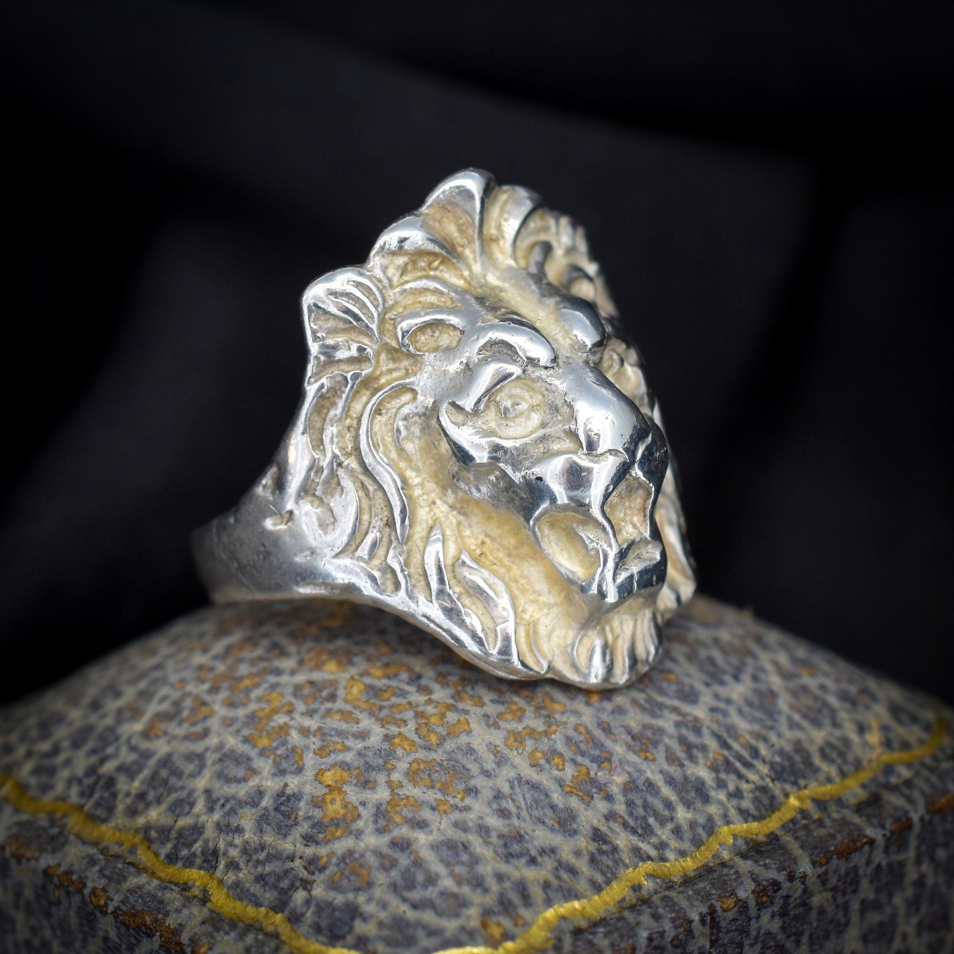 Vintage Lions Head Sterling Silver Signet Ring