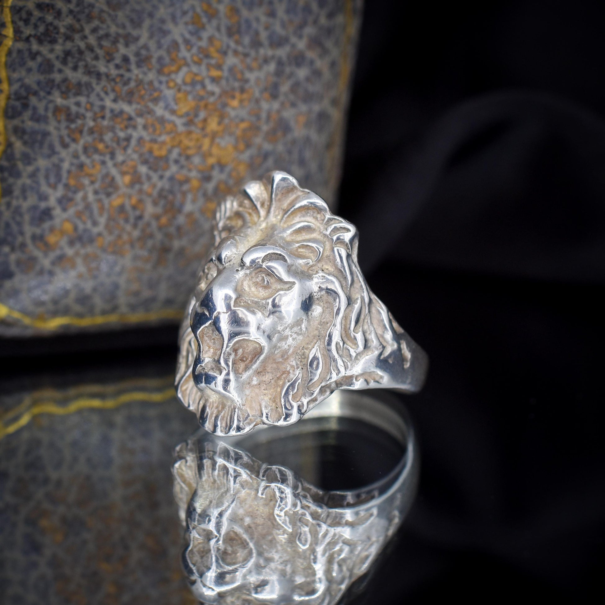Vintage Lions Head Sterling Silver Signet Ring