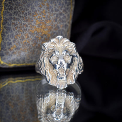 Vintage Lions Head Sterling Silver Signet Ring