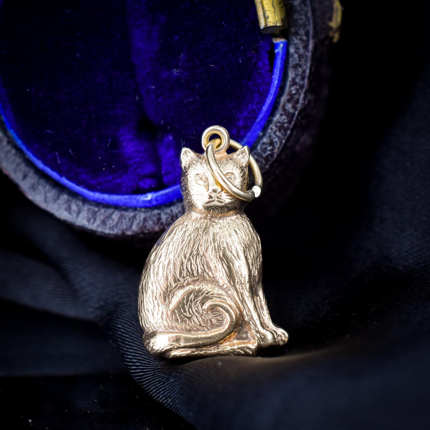 Vintage 9ct Gold Cat Feline Charm | Chester 1957