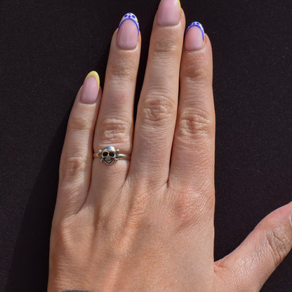 Vintage Sterling Silver Skull and Crossbones Ring