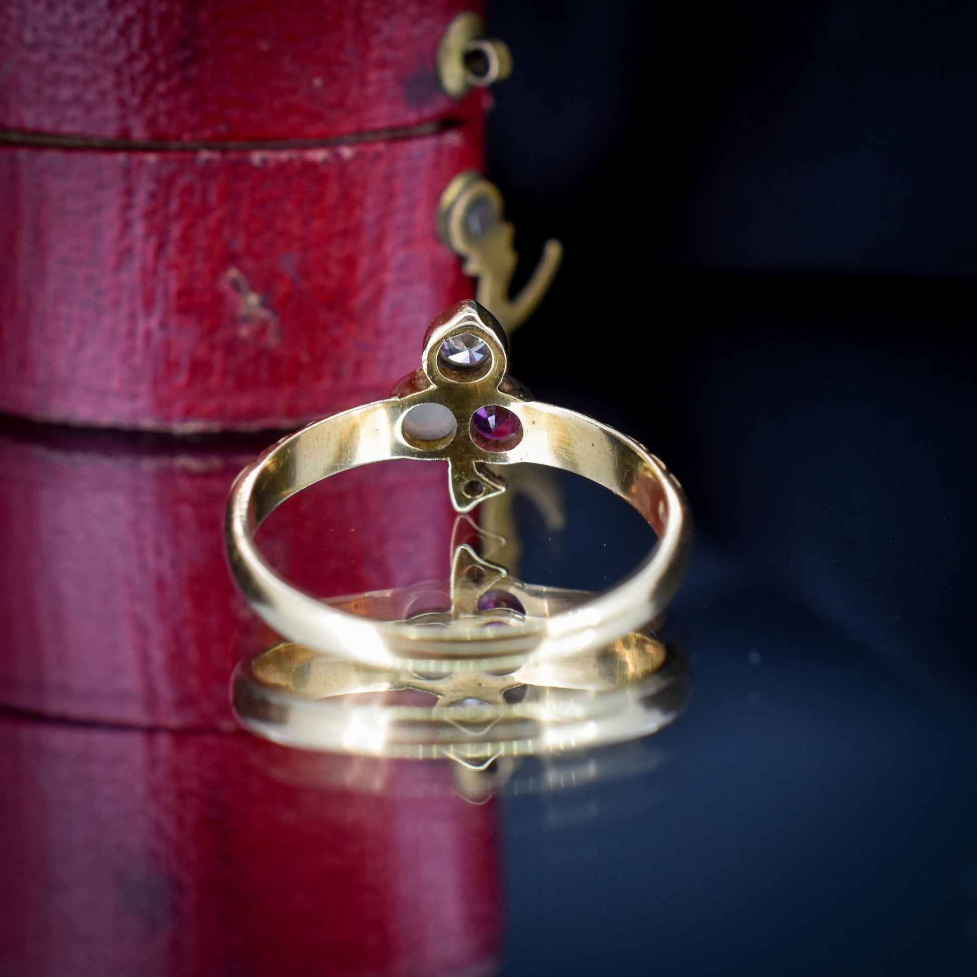 Vintage Ruby Opal and Diamond Clover Trefoil 18ct Gold Band Ring