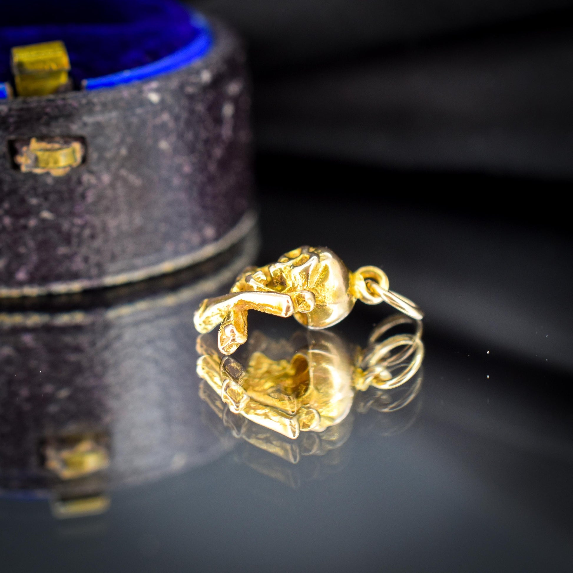 Vintage Skull Crossbones 'Jolly Roger' 9ct Gold Charm