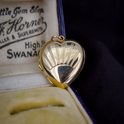 Vintage 9ct Yellow Gold Patterned Puffy Heart Locket Pendant
