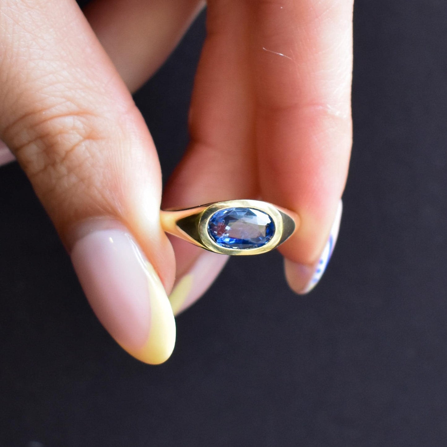 1.60ct Natural NO Heat Ceylon Blue Sapphire 18ct Gold Signet Ring Certified