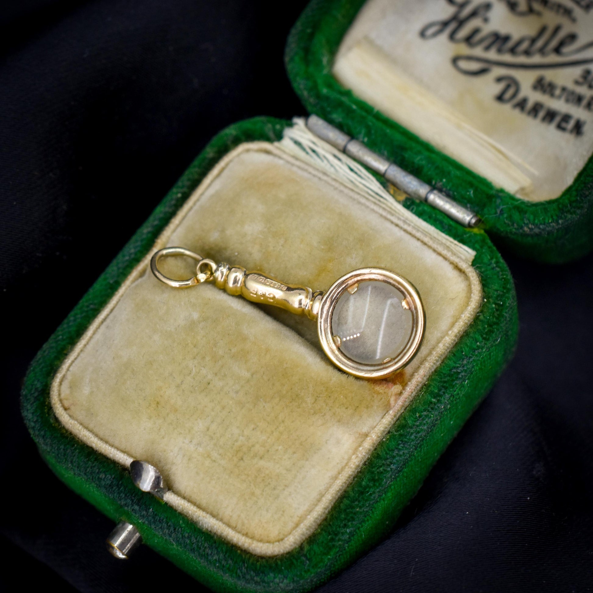 Vintage Miniature Magnifying Glass 9ct Gold Charm Pendant