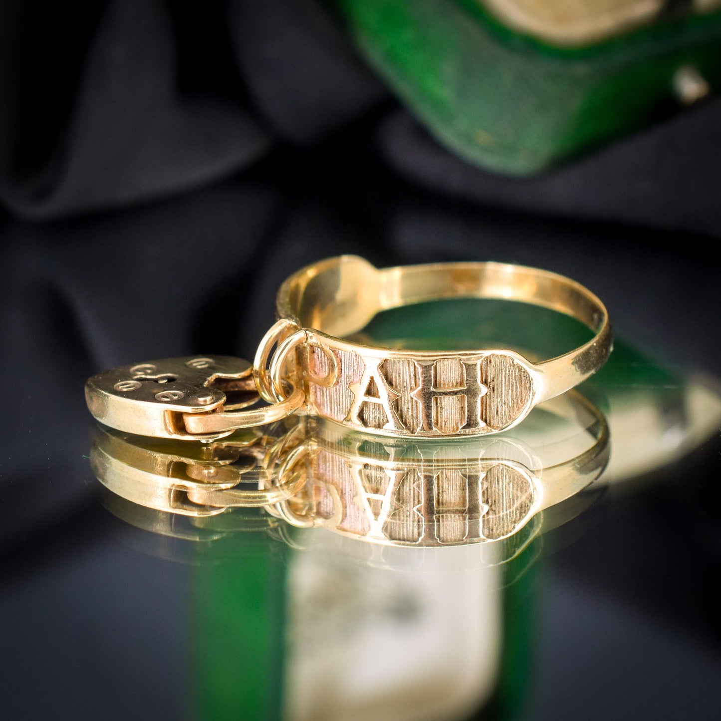 Vintage Heart Padlock Drop 'MIZPAH' 9ct Yellow Gold Band Ring