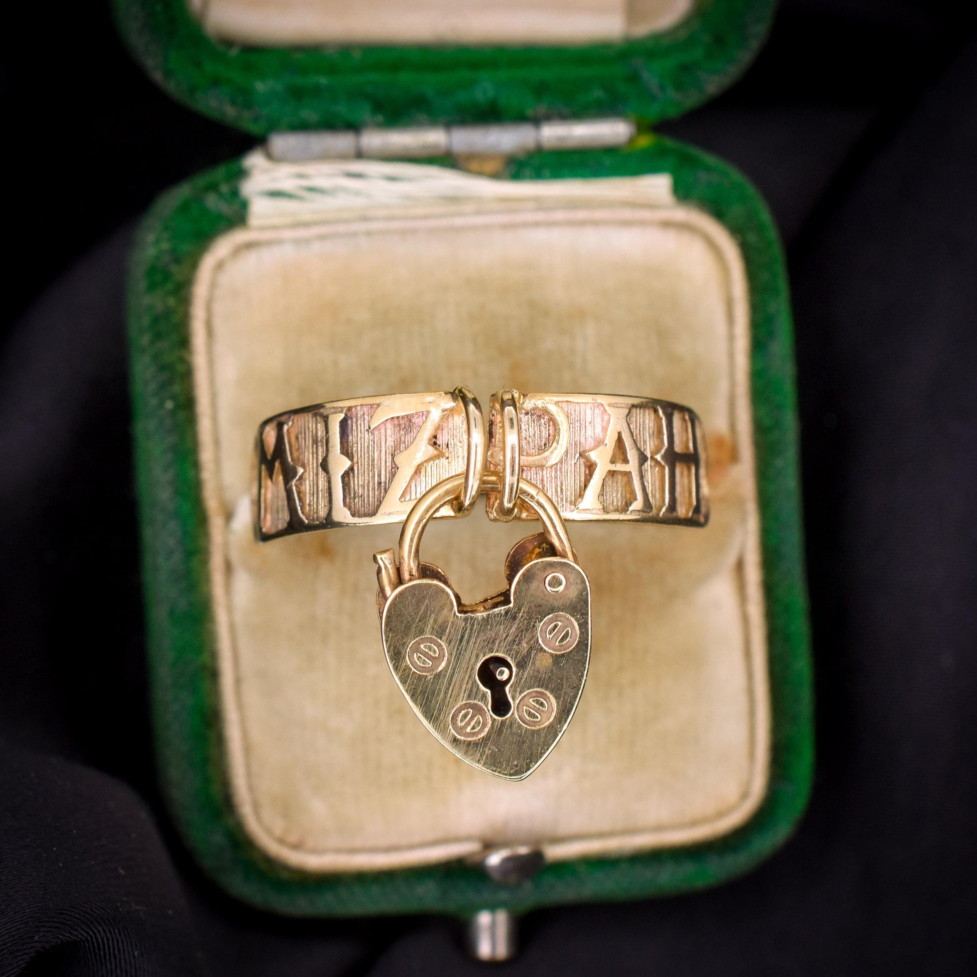 Vintage Heart Padlock Drop 'MIZPAH' 9ct Yellow Gold Band Ring