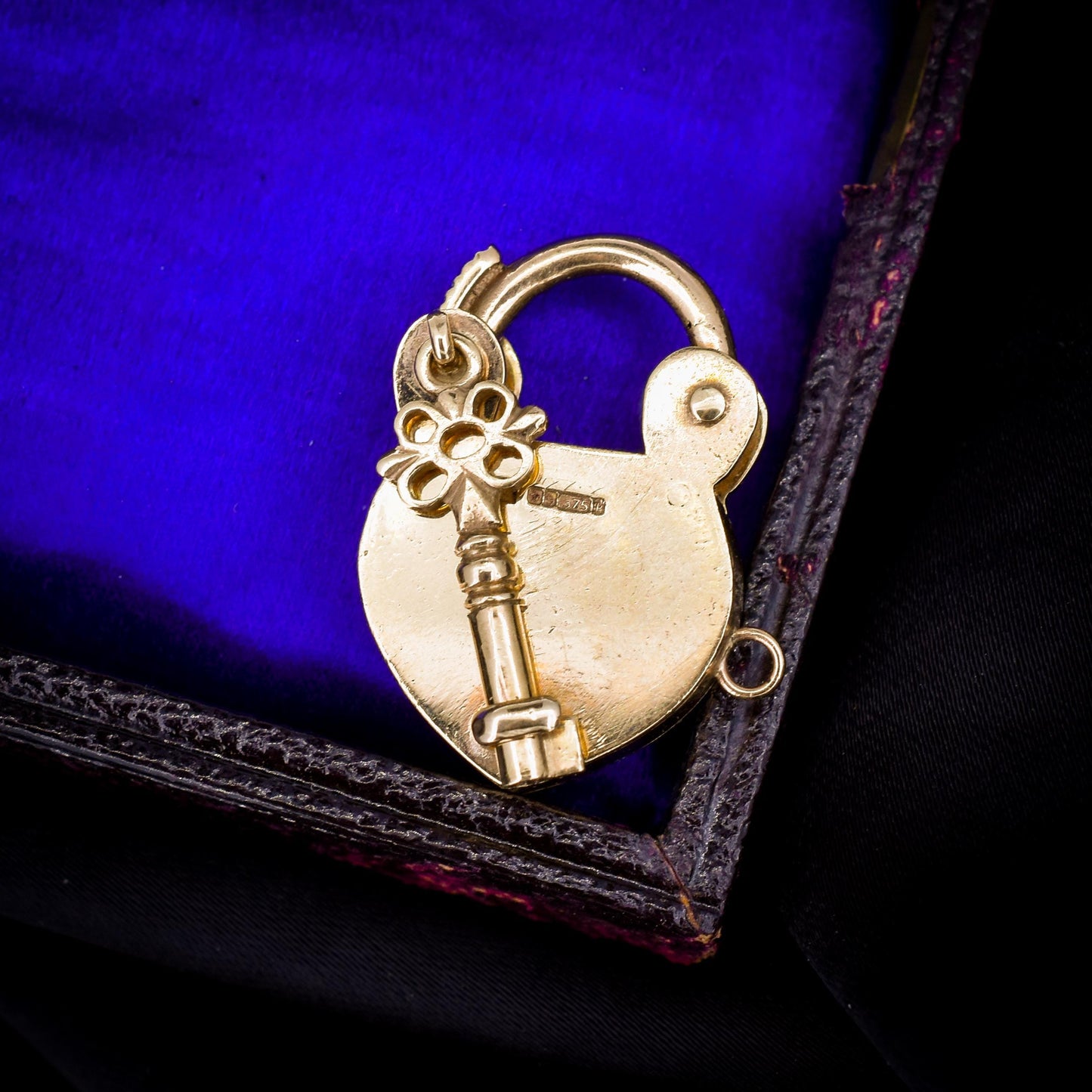 Vintage 9ct Yellow Gold Engraved Lock and Key Padlock Charm