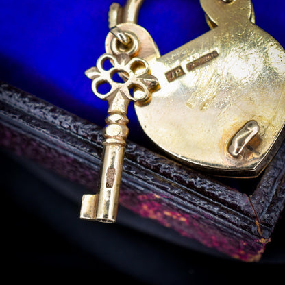 Vintage 9ct Yellow Gold Engraved Lock and Key Padlock Charm