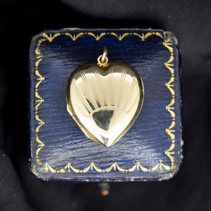 Vintage 9ct Yellow Gold Patterned Puffy Heart Locket Pendant