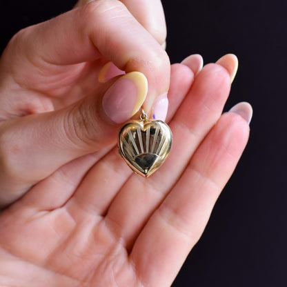 Vintage 9ct Yellow Gold Patterned Puffy Heart Locket Pendant