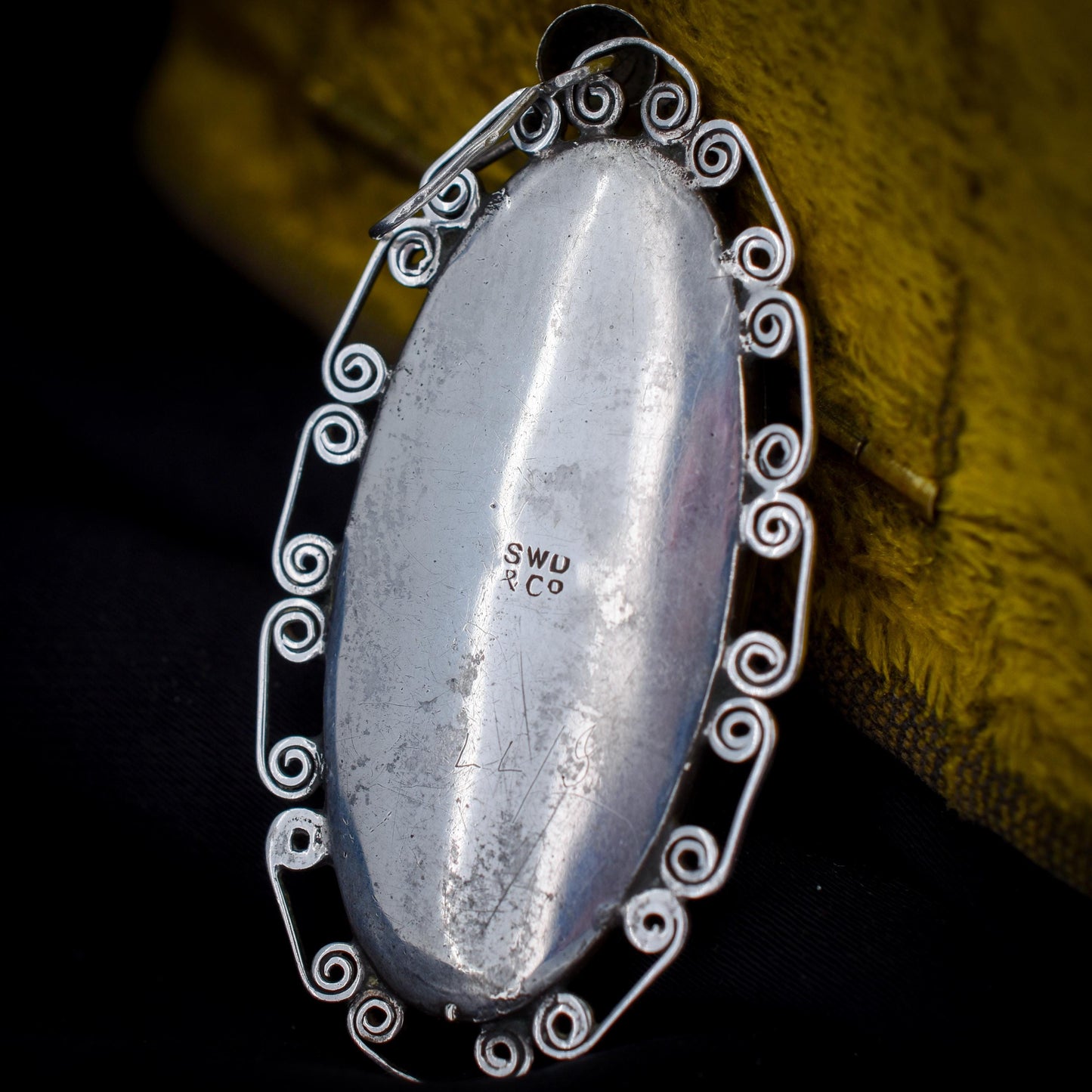 Art Deco Butterfly Wing Silver Long Oval Pendant | Antique