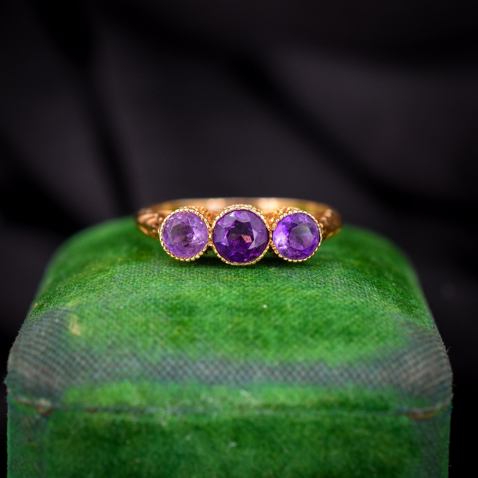 Antique Victorian Amethyst Three-Stone Scottish Thistle 18ct Gold Ring