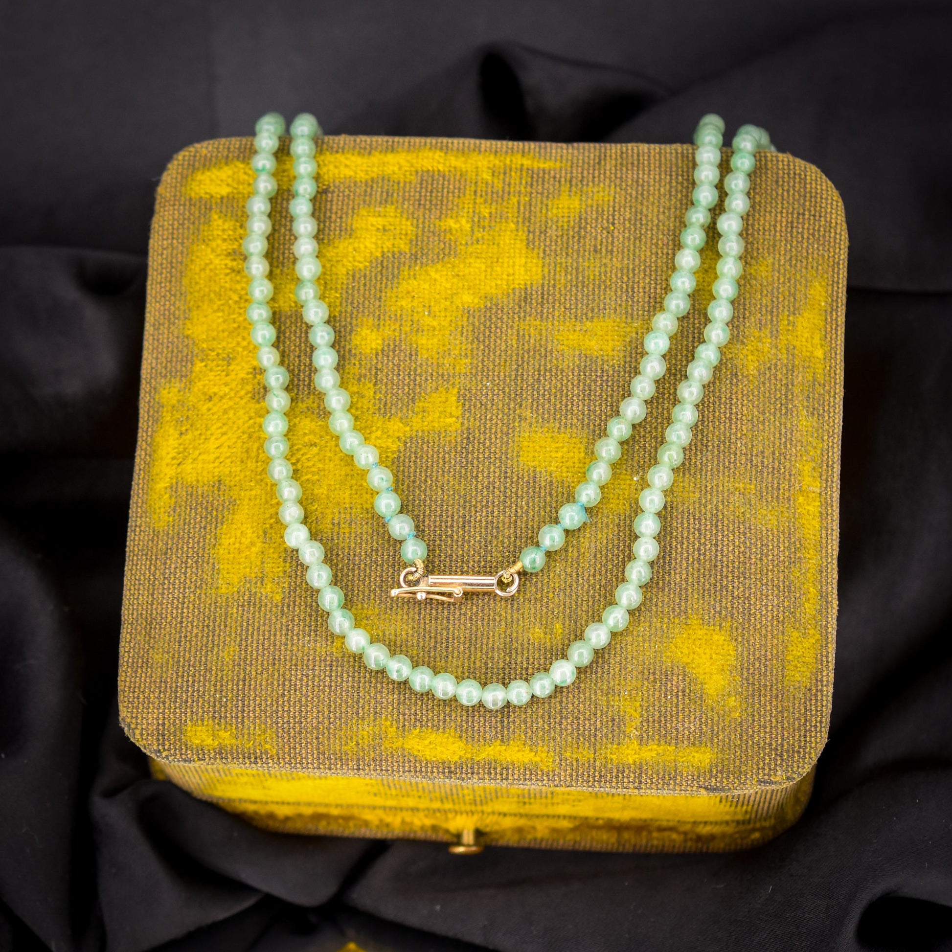 Art Deco Jade Round Beaded Necklace | 23.5"