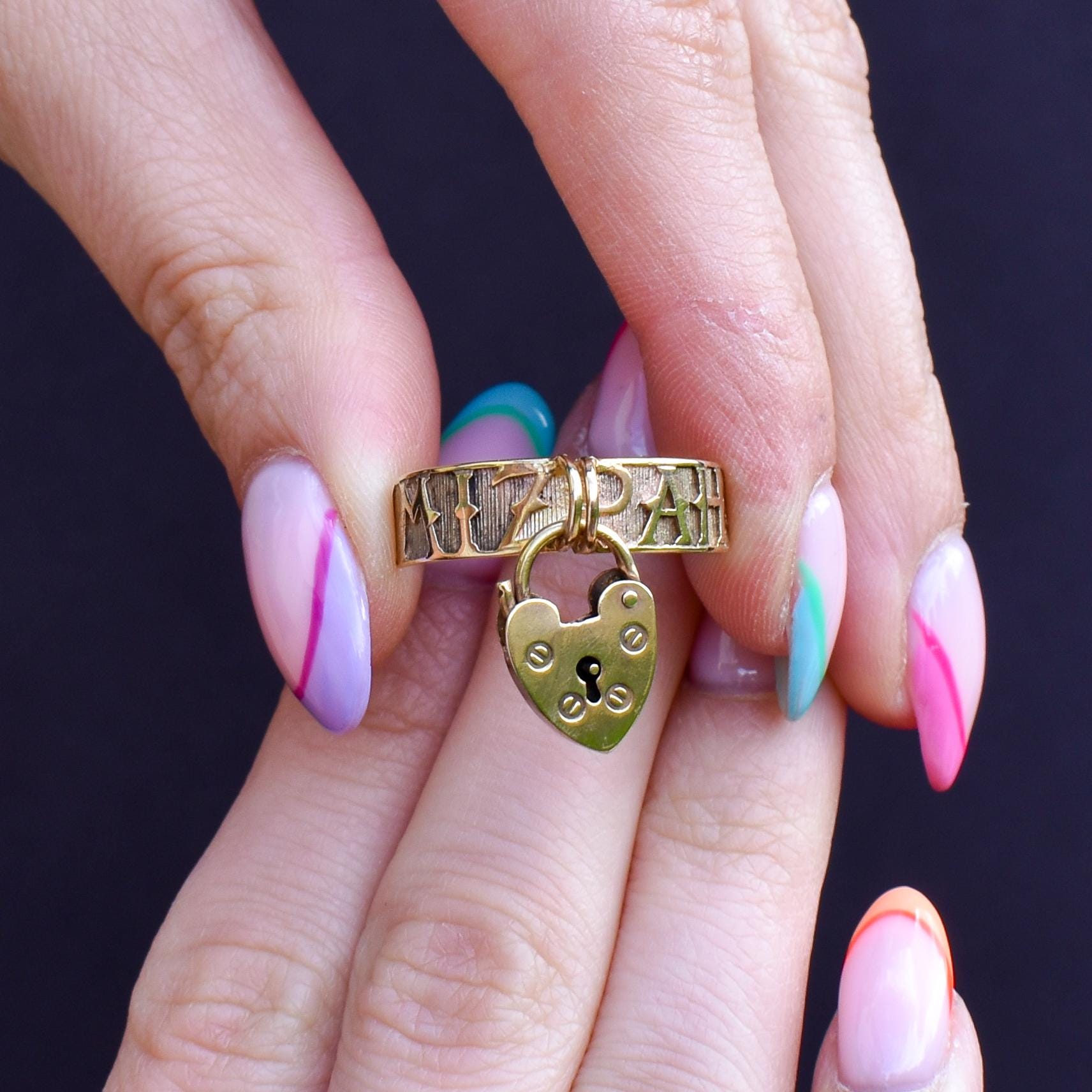 Vintage Heart Padlock Drop 'MIZPAH' 9ct Yellow Gold Band Ring
