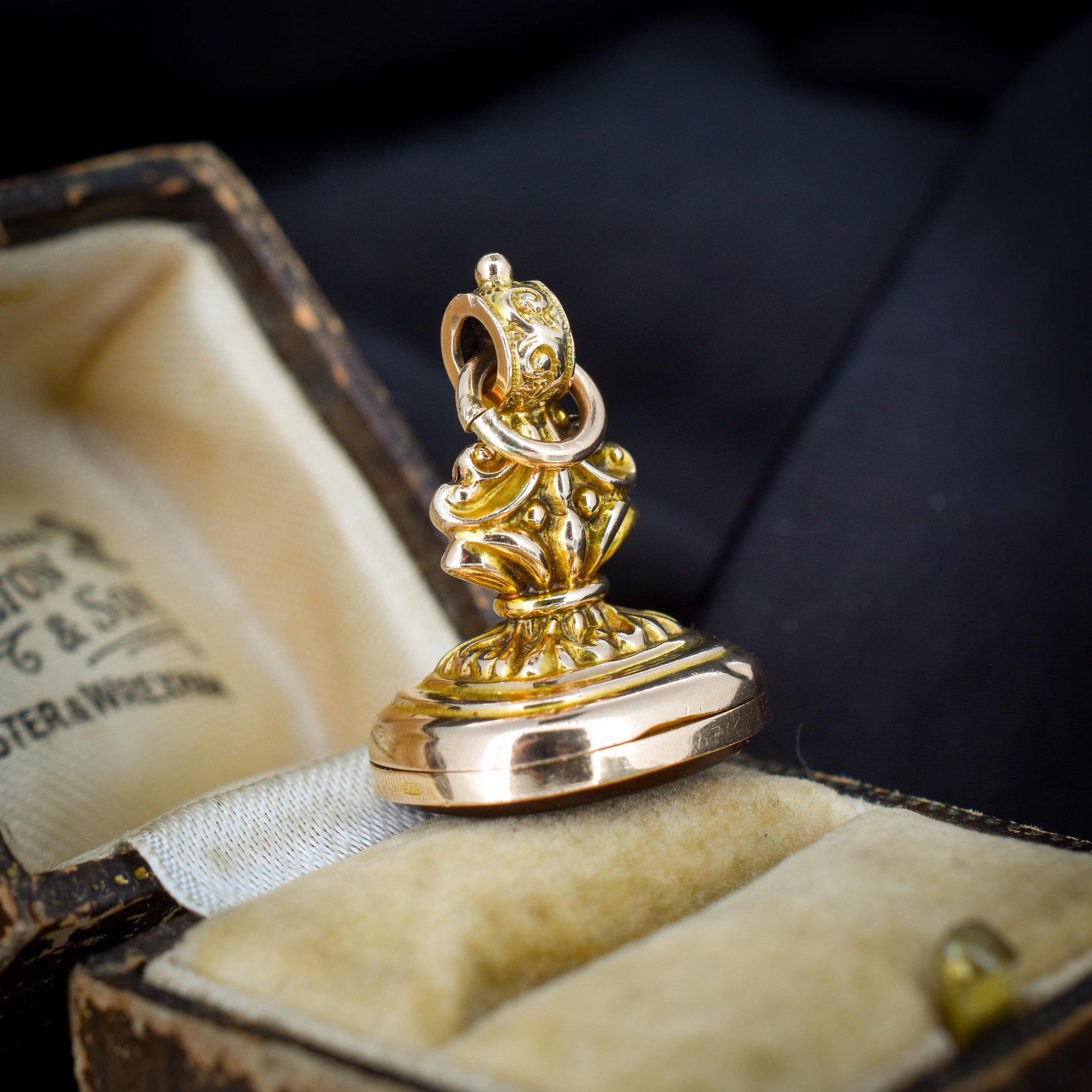 Antique Edwardian Carnelian 9ct Gold Locket Fob | Dated 1910