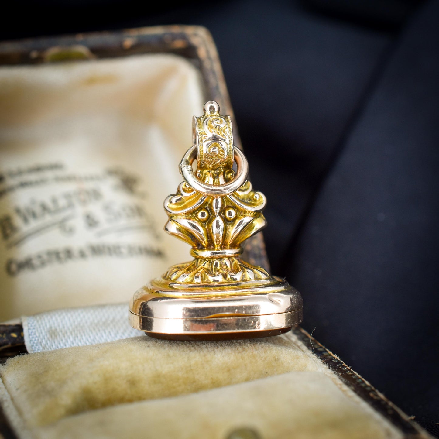 Antique Edwardian Carnelian 9ct Gold Locket Fob | Dated 1910