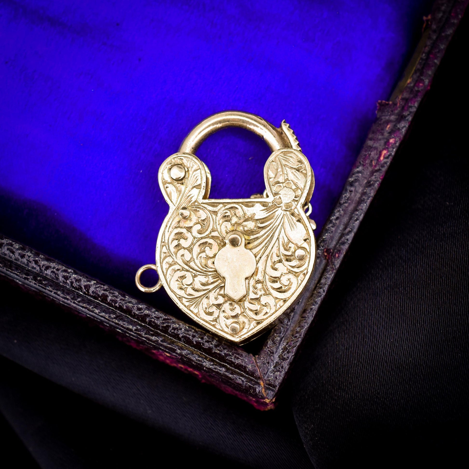 Vintage 9ct Yellow Gold Engraved Lock and Key Padlock Charm