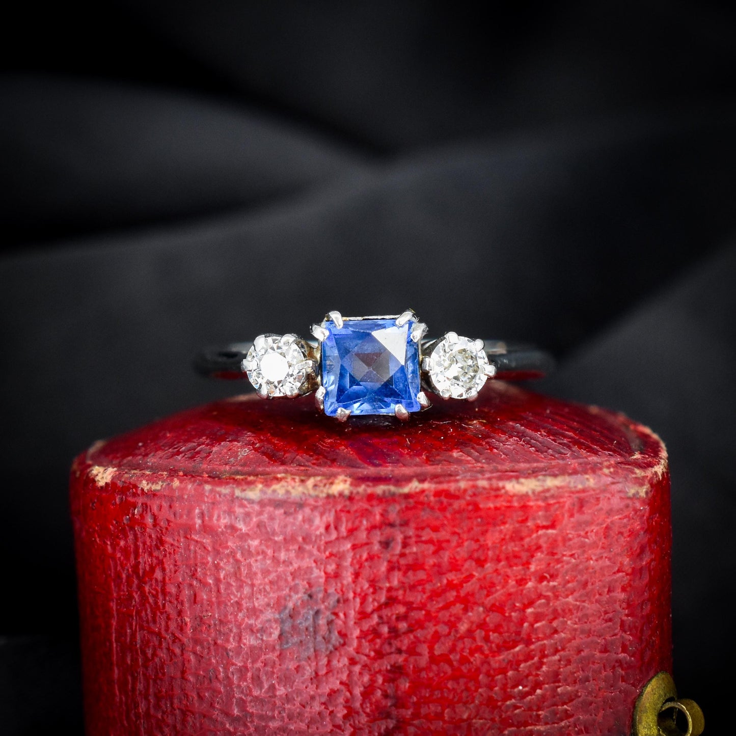 Art Deco Blue Sapphire and Diamond 18ct White Gold and Platinum Ring