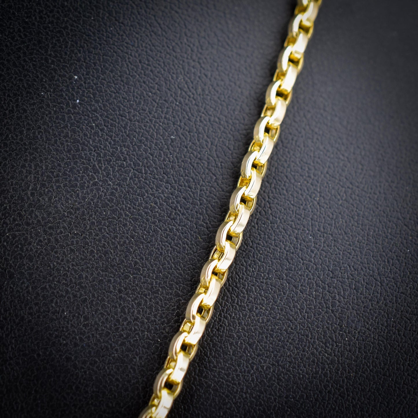 Antique 9ct Yellow Gold Oval Link Chain Necklace with Dog Clip |