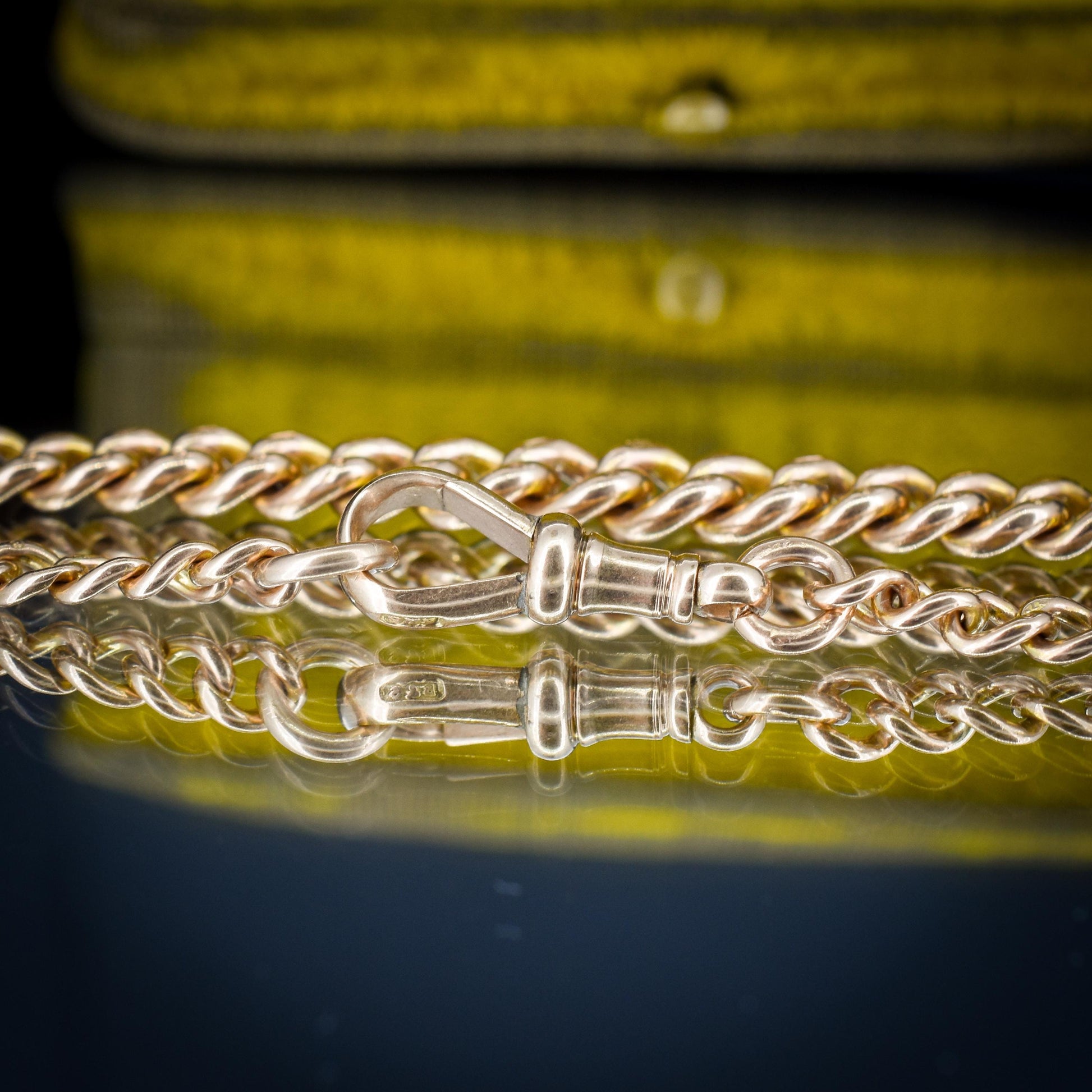 Antique 9ct Gold Curb Link Dog Clip Bracelet | 7.75"