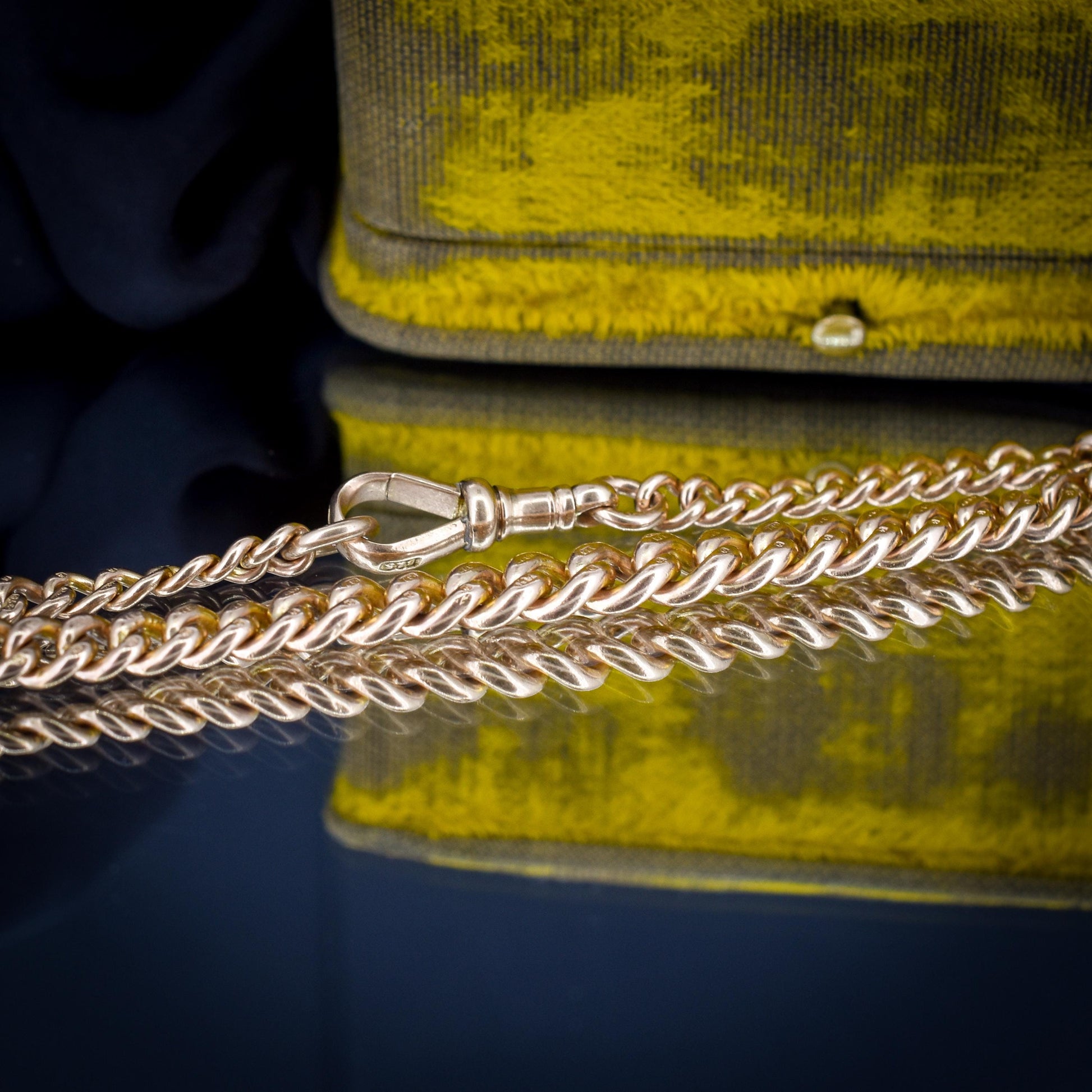 Antique 9ct Gold Curb Link Dog Clip Bracelet | 7.75"