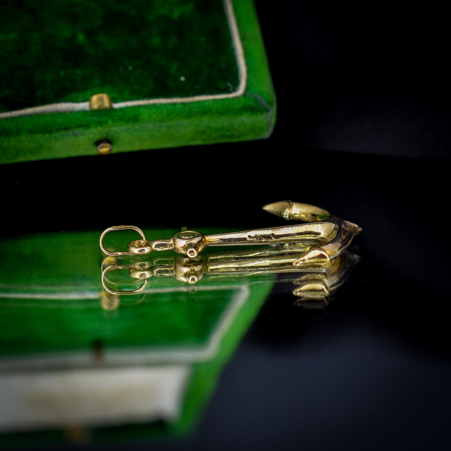 Vintage 9ct Yellow Gold Large Anchor Nautical Pendant