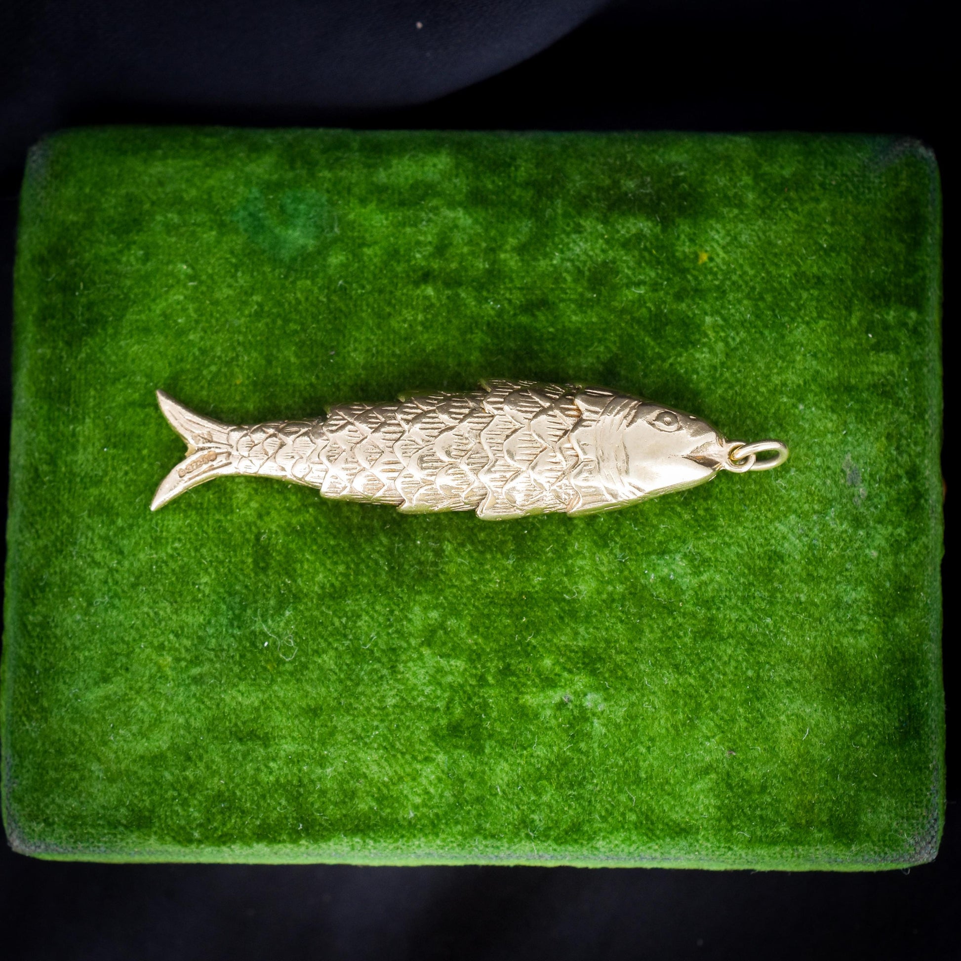 Vintage 9ct Gold Large Articulated Fish Charm Pendant