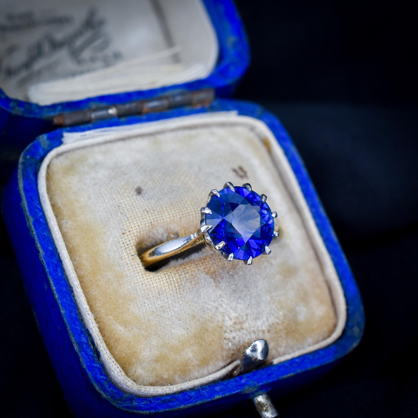 Vintage 2.60ct Round Sapphire Solitaire 18ct Gold Ring
