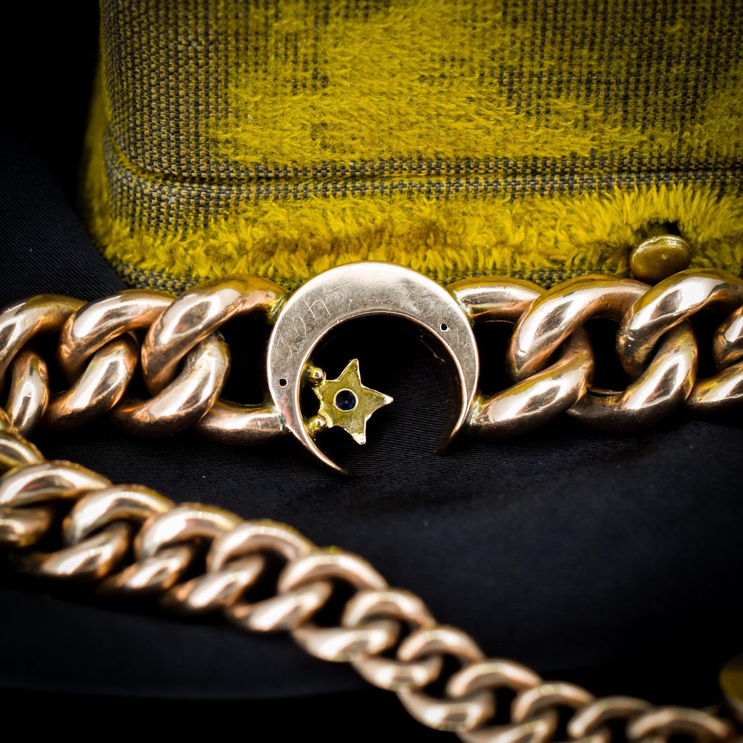 Antique 9ct Gold Curb Bracelet with Heart Padlock and Pearl Crescent | 7.5"