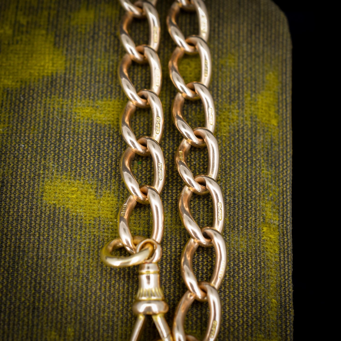 Antique 15ct Gold Oval Curb Bracelet with Dog Clip | 8"