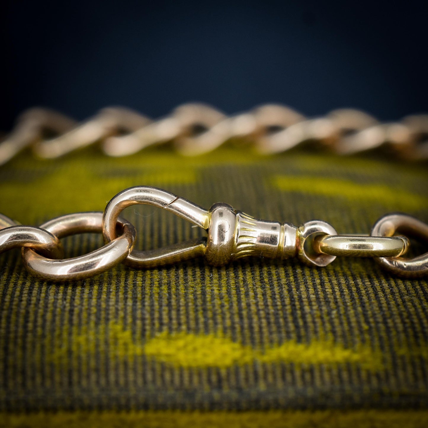Antique 15ct Gold Oval Curb Bracelet with Dog Clip | 8"